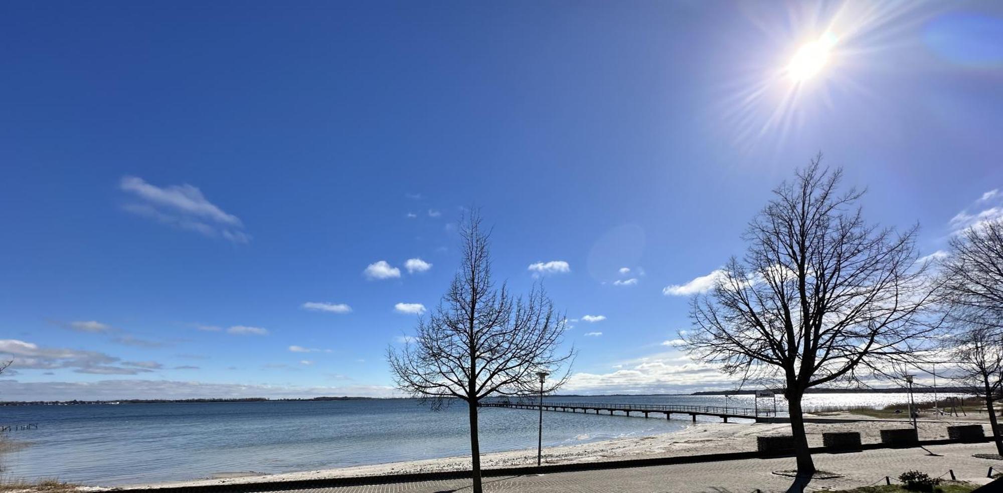 App 8O Grosser Tag Am Meer Mit Wasserblick Dranske Kültér fotó