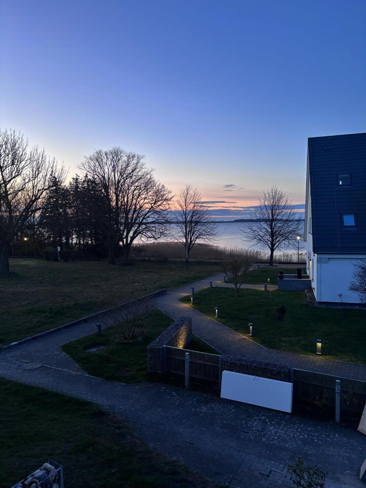 App 8O Grosser Tag Am Meer Mit Wasserblick Dranske Kültér fotó